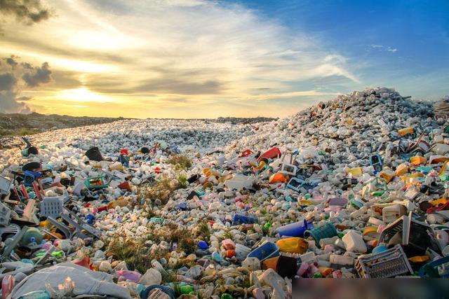 全球涉疫塑料垃圾约800万吨！“双碳”将再生行业推上新风口